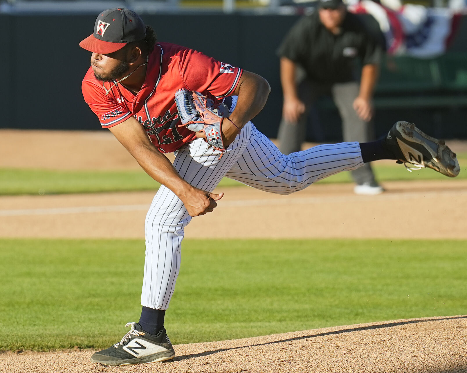 WS pitcher geo rivera 1.jpg
